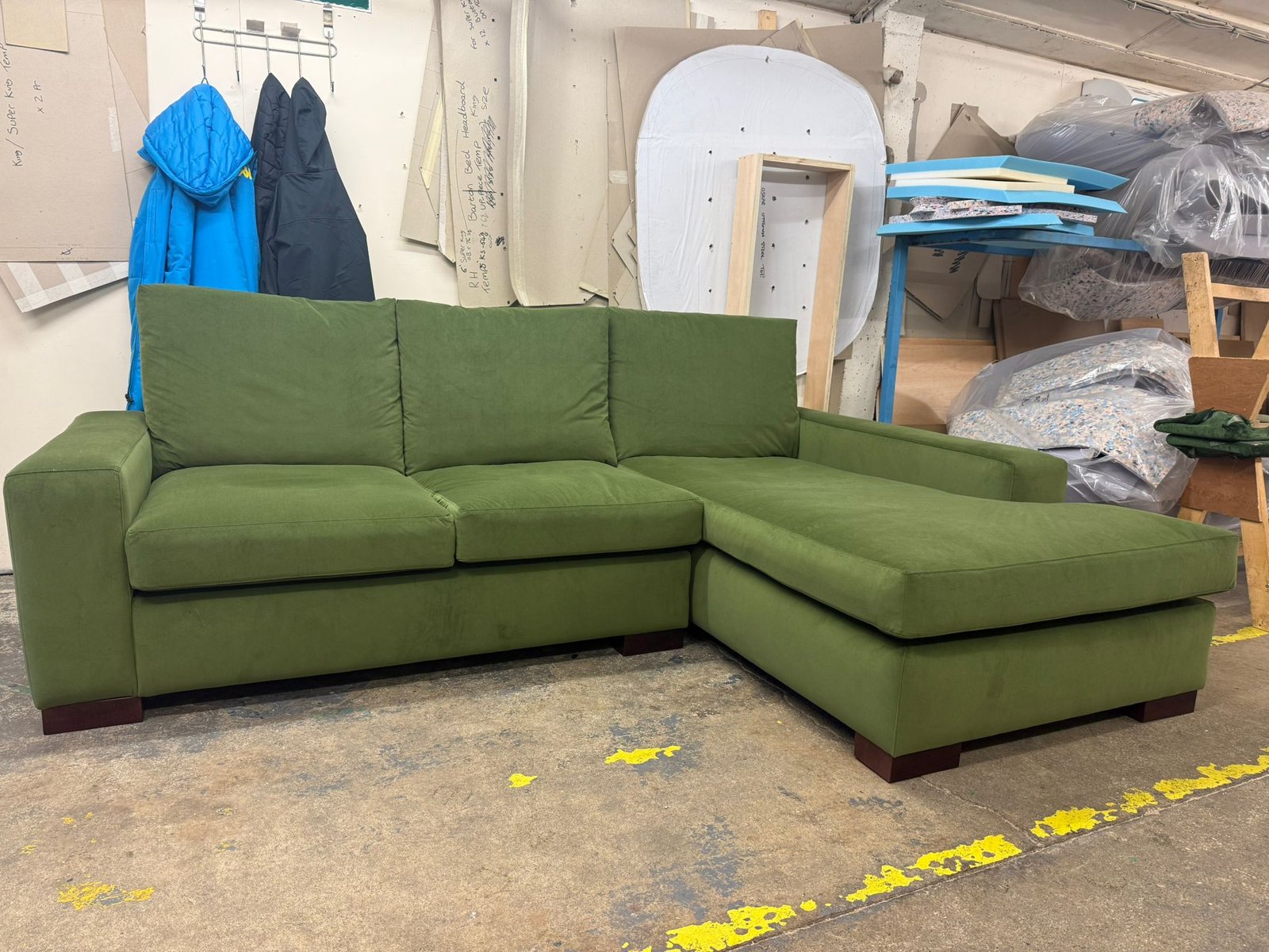 REFURBISHED Zara corner sofa in passione olive velvet
